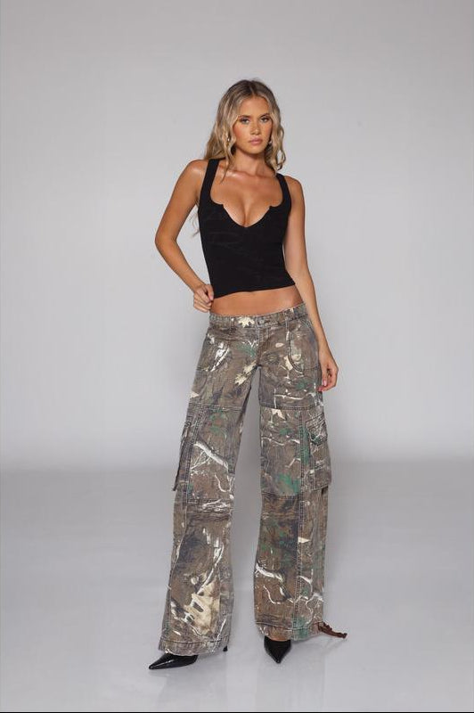 Get 60% off Camo Baggy Pants today only 🪖