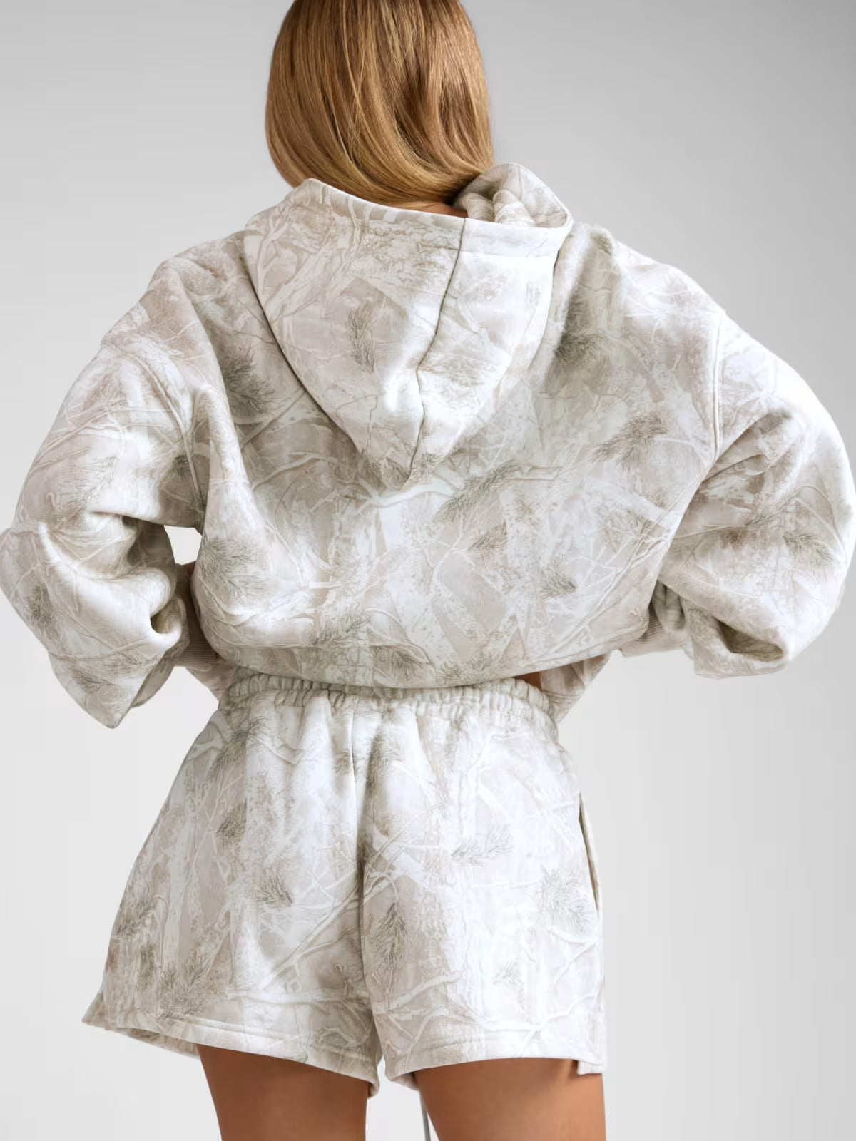 Obtenez 60 % de réduction sur le sweat à capuche Comfort Camo aujourd'hui seulement 🌿🔥