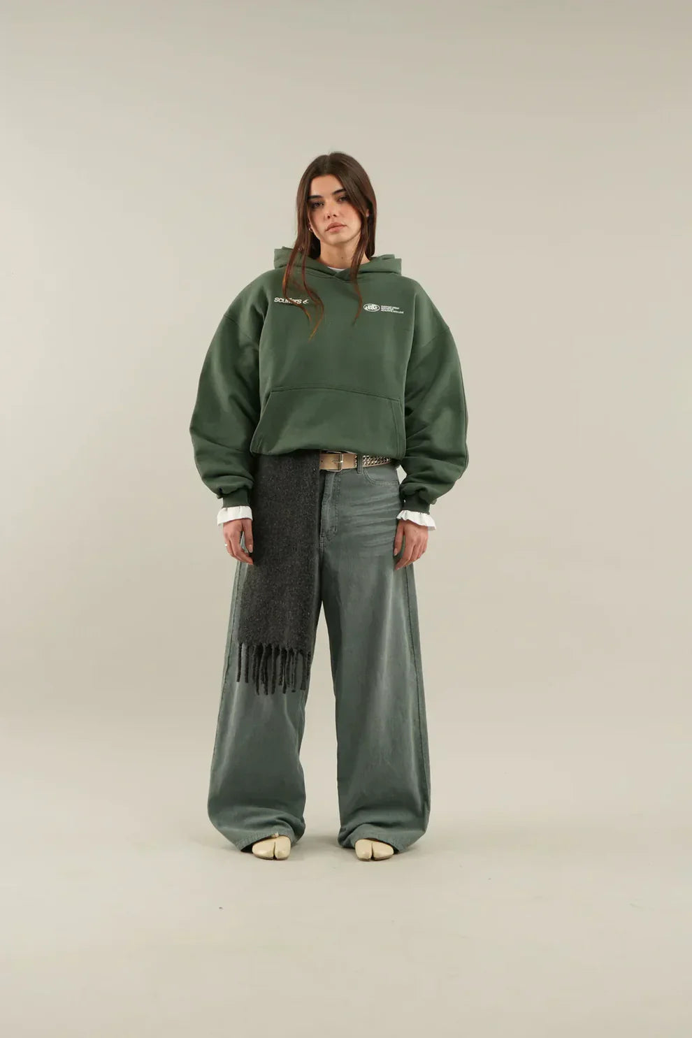 Profitez aujourd'hui seulement de 70 % de réduction sur le sweat à capuche With Love 💛