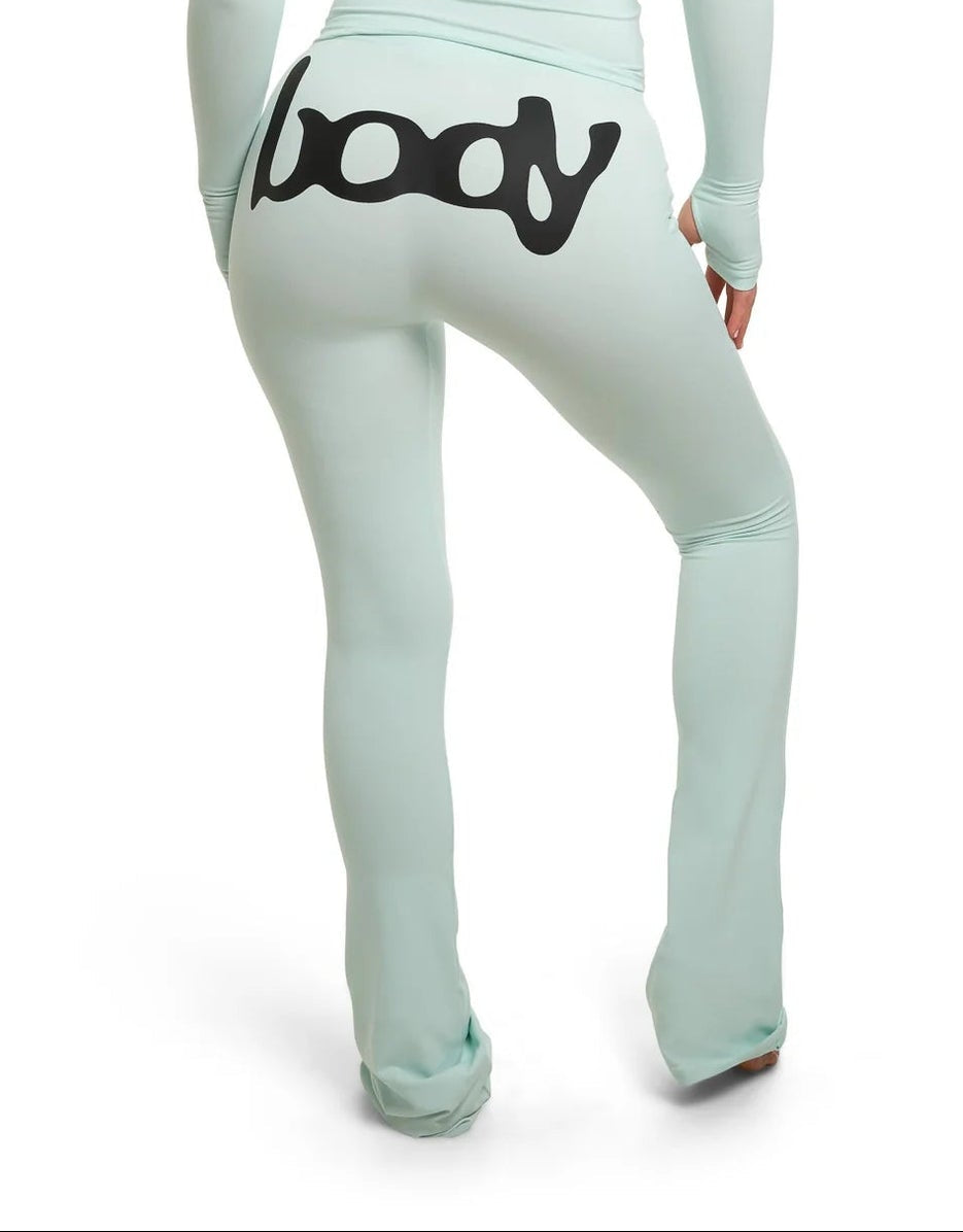 Sichere dir heute 60 % Rabatt auf „Body“ Snatched Zip 💅🏻