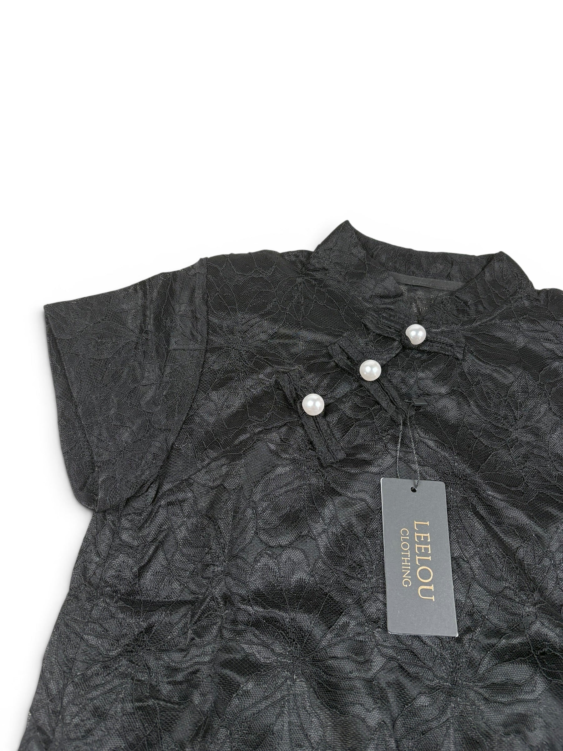 Lace Floral Pearl Button Top
