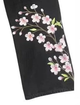 Sichern Sie sich heute 60 % Rabatt auf Flowers Jeans 🌸👖