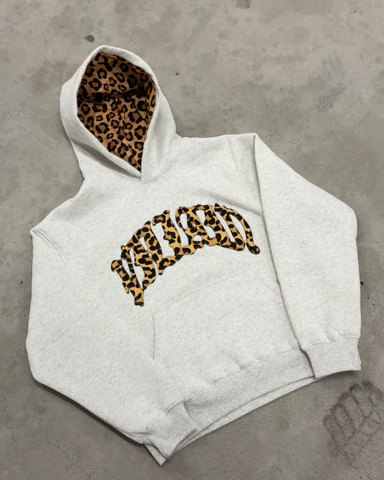 Sichere dir heute 60% Rabatt auf den Leoparden-Hoodie 🐆