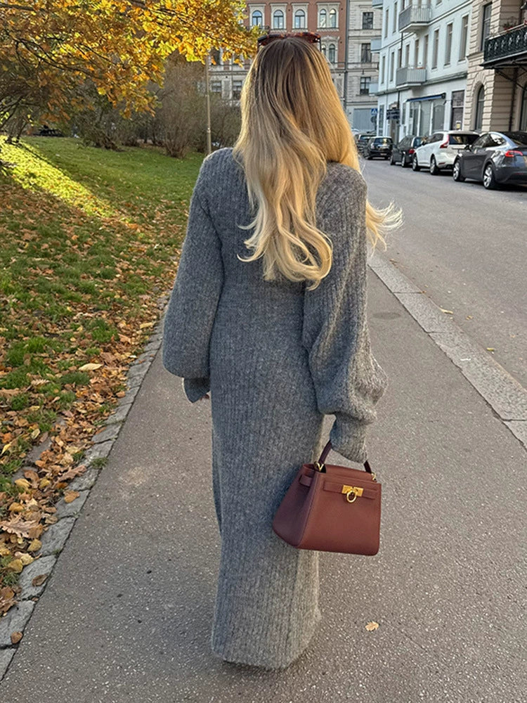 Sichern Sie sich heute 60 % Rabatt auf das Strickkleid mit Knöpfen 🤎