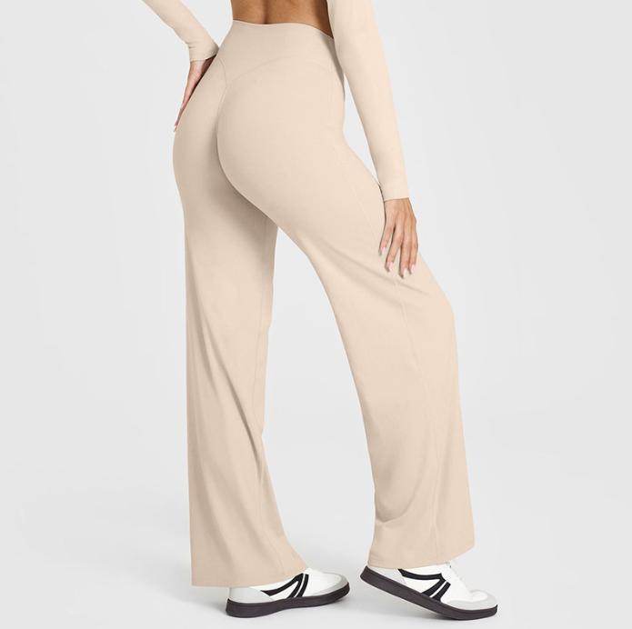 Sichere dir heute 60 % Rabatt auf die LEELOU SoftMotion Fitnesshosen 💕